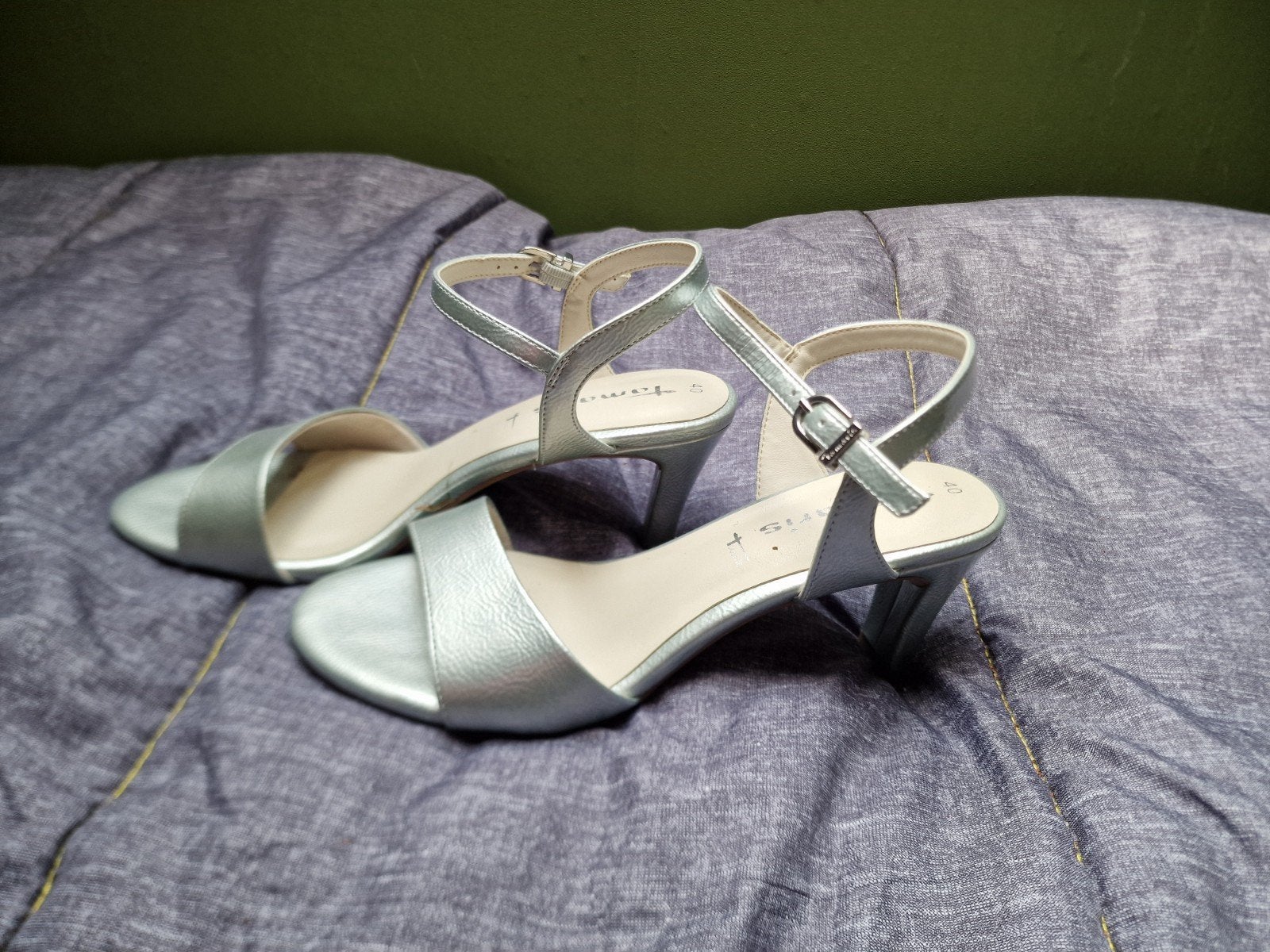 Tamaris sandalen met hak, mt 40, zilvergrijs, amper gedragen, Kleding | Dames, Schoenen, Ophalen of Verzenden, Zo goed als nieuw