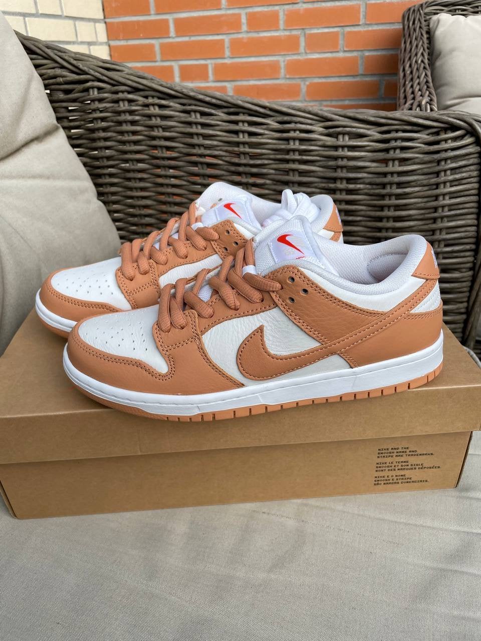 Nike SB Dunk Low Orange Label Light Cognac, Bruin, Nieuw, Ophalen of Verzenden, Sneakers of Gympen