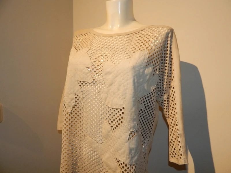 Marccain beige truitje open gewerkt voorkant bloemen N3, Maat 38/40 (M), Verzenden, Beige, Zo goed als nieuw