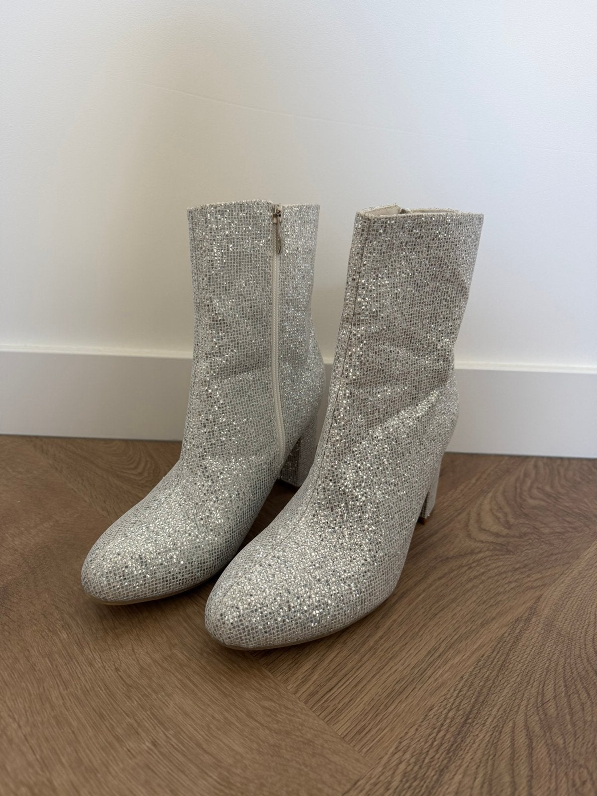 Laarsjes Glitter Zilver Hak Laarzen Boots Silver Dames, Ophalen of Verzenden, Nieuw, Overige kleuren