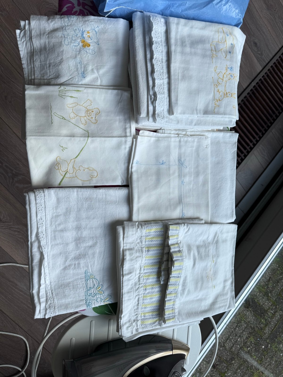 Ledikant lakentjes set met witte beertjes en borduurwerk, Gebruikt, Overige merken, Wit, Geborduurd