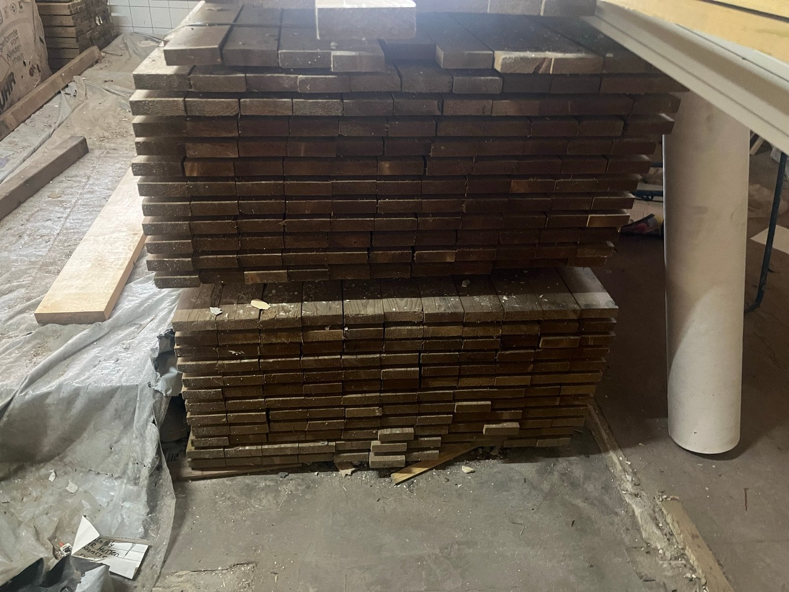 Grote partij nieuwe houten planken, Doe-het-zelf en Verbouw, Hout en Planken, Ophalen, 25 tot 50 mm, Nieuw, 200 tot 250 cm