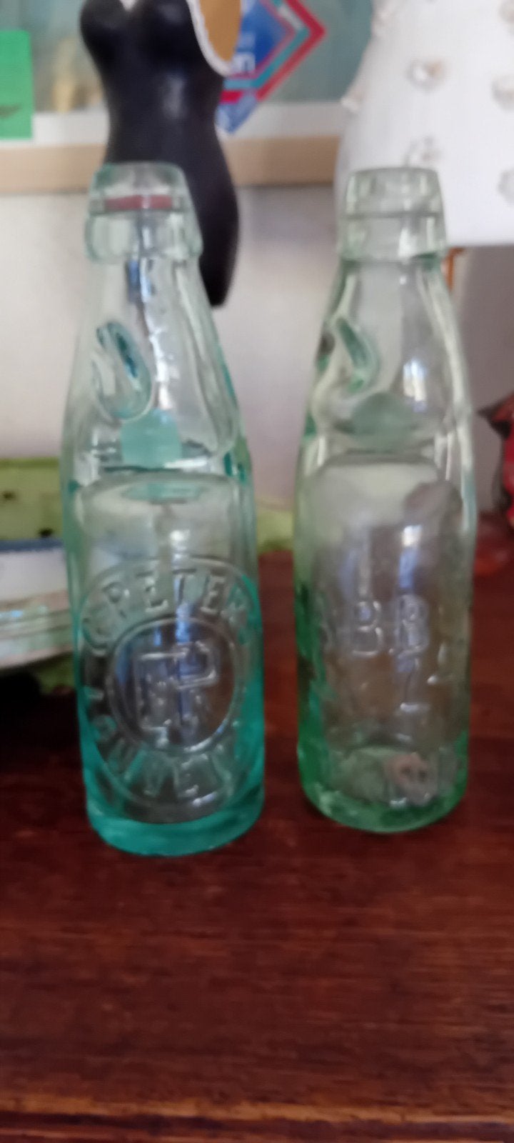 2 antieke kogelflesjes, Ophalen of Verzenden