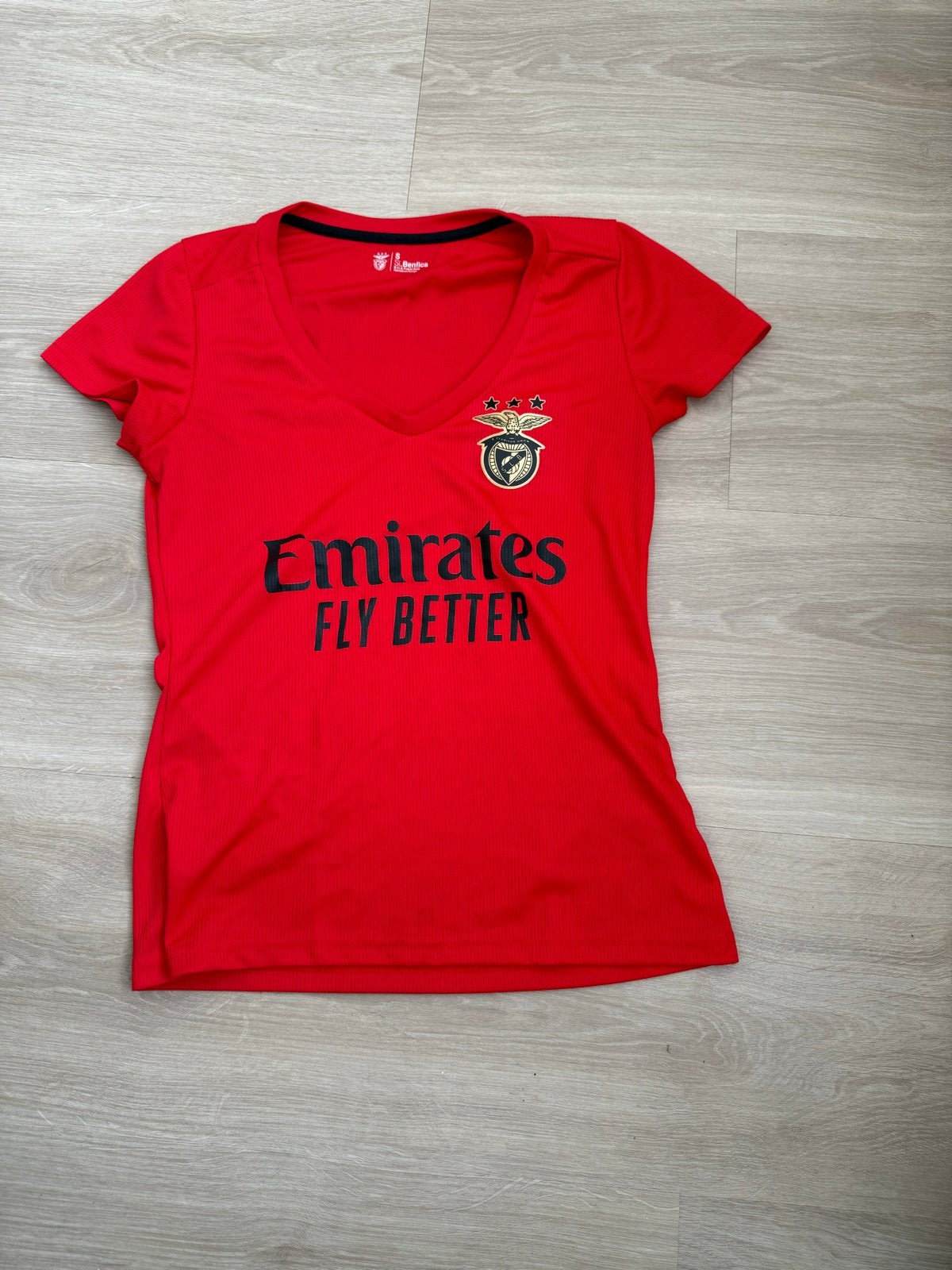 Origineel SL Benfica voetbalshirt - Rood - Maat S, Overige typen, Ophalen of Verzenden, Zo goed als nieuw, Maat 36 (S)