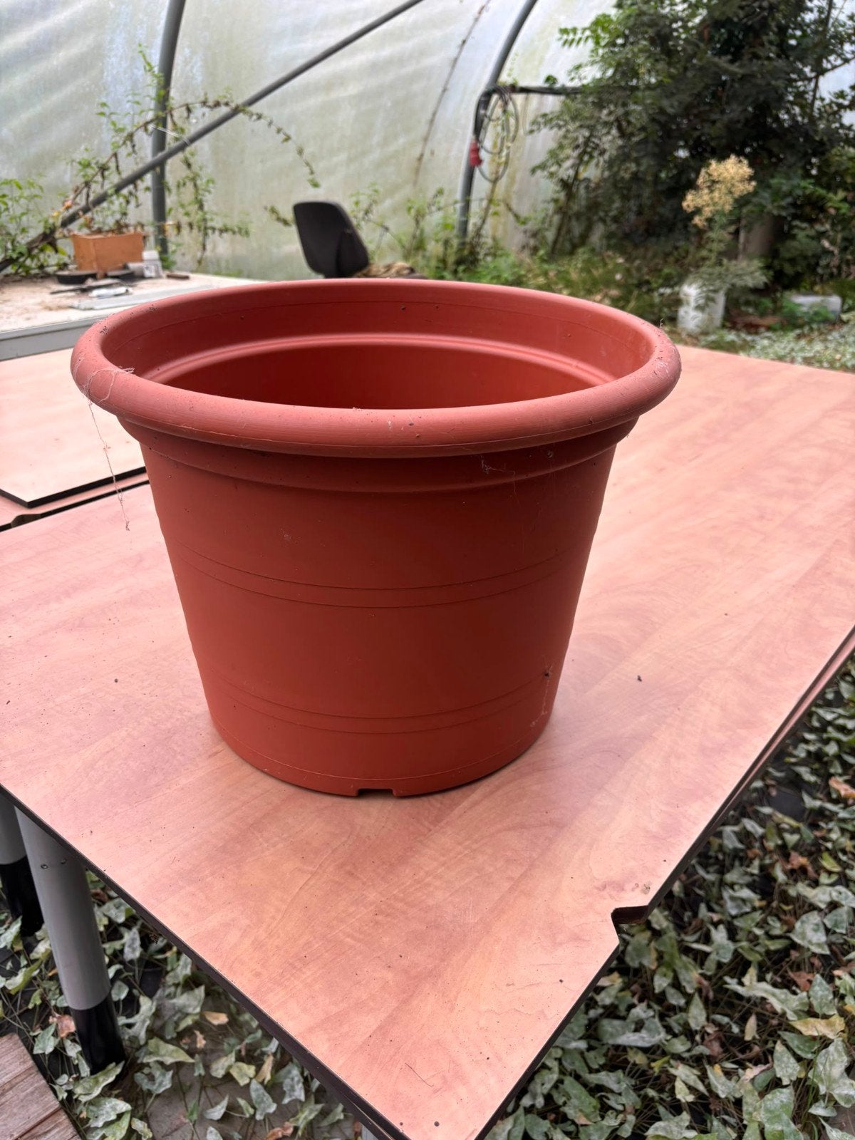 Prachtige nieuwe terracotta kleur kunststof potten v/a €0,30, Tuin en Terras, NVT, Kunststof, Rond, Nieuw