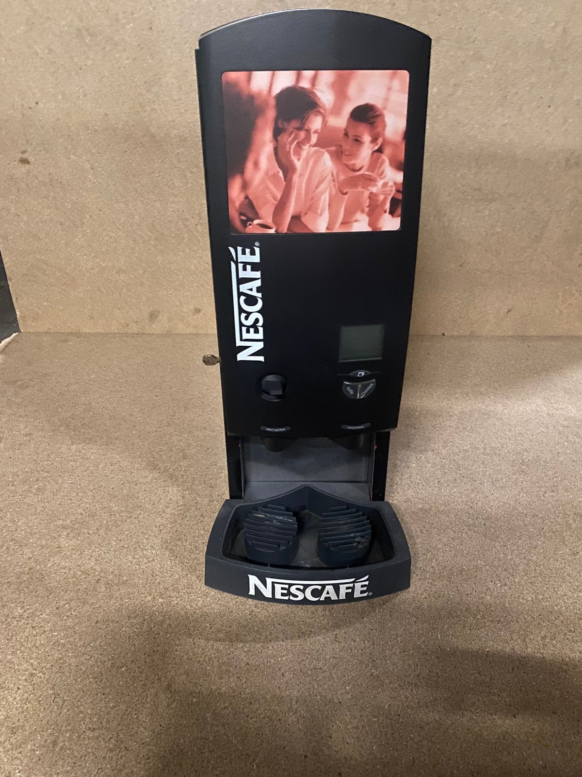 Nescafé koffie machine werking onbekend, Witgoed en Apparatuur, Koffiezetapparaten, Gebruikt, Gemalen koffie, 10 kopjes of meer