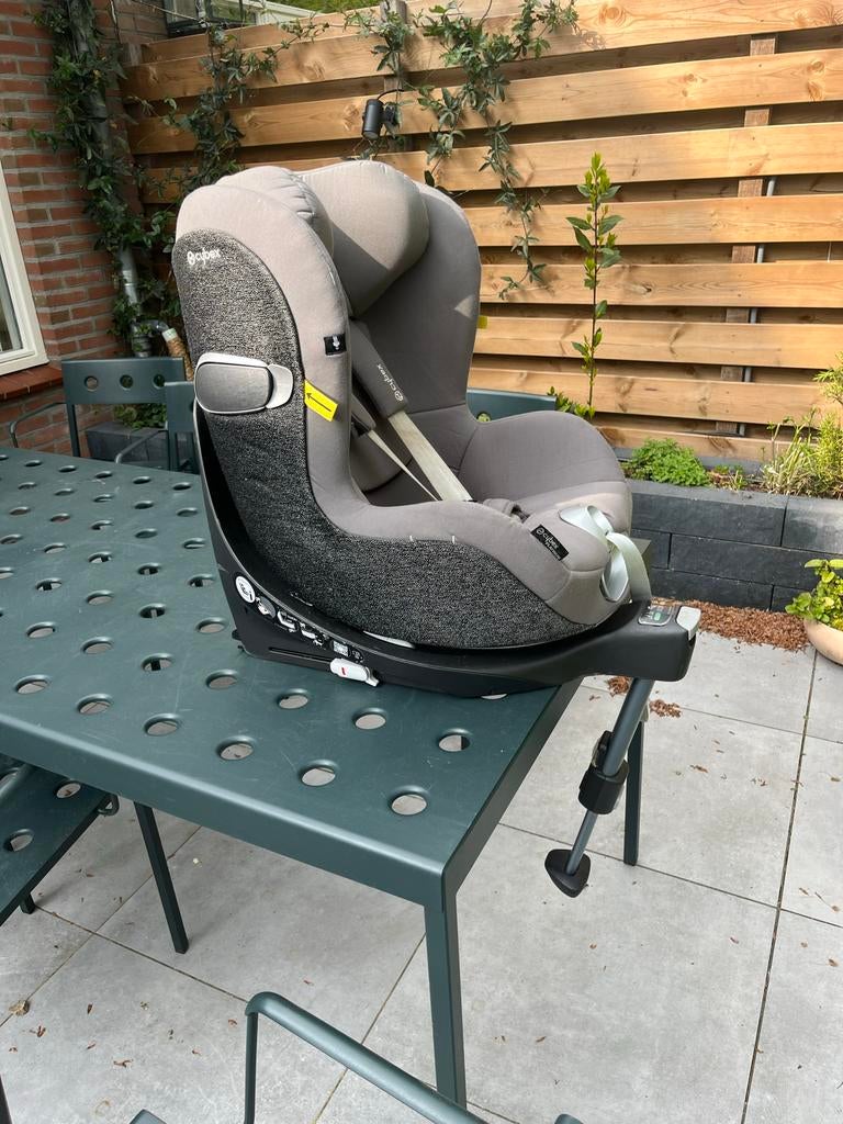 Cybex Platinum Sirona Z I-size met isofix base, Kinderen en Baby's, Autostoeltjes, 0 t/m 18 kg, Zijbescherming, Zo goed als nieuw