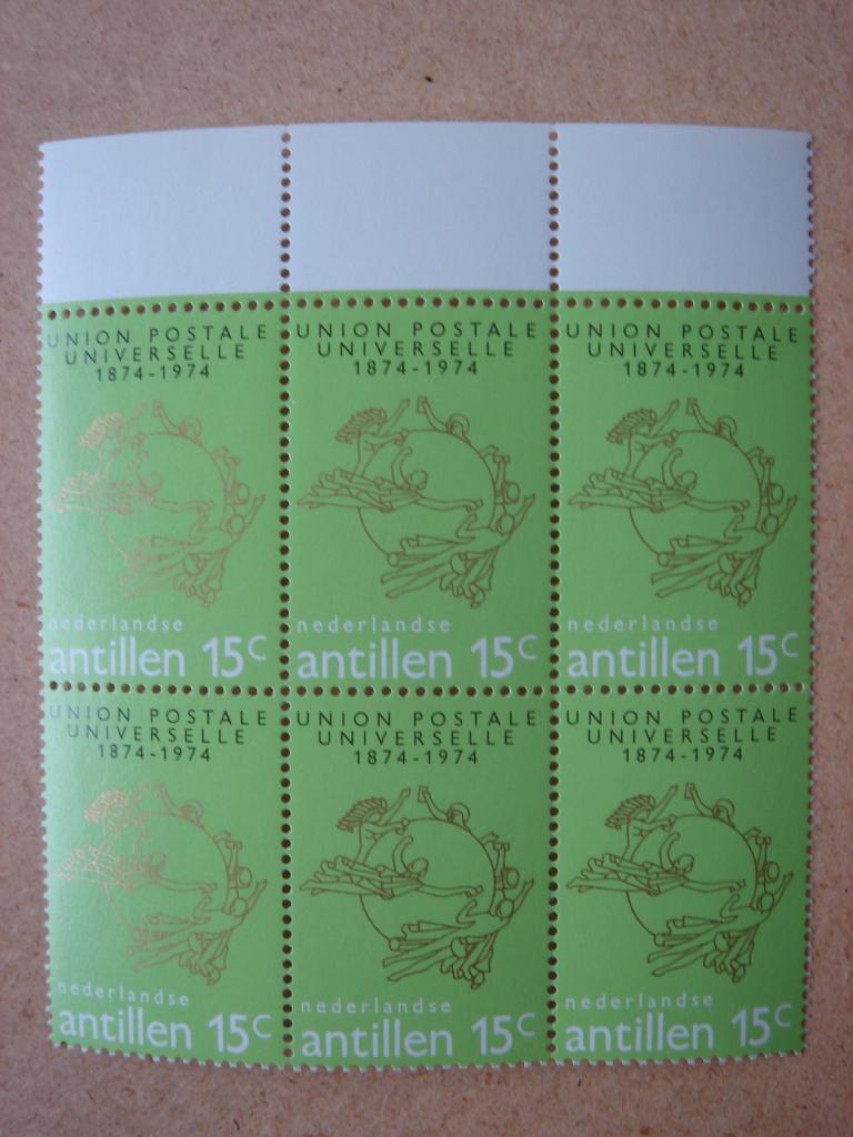 Ned. Antillen 1974 Wereldpostunie NVPH 495 en 496, Postzegels en Munten, Postzegels | Nederlandse Antillen en Aruba, Ophalen of Verzenden