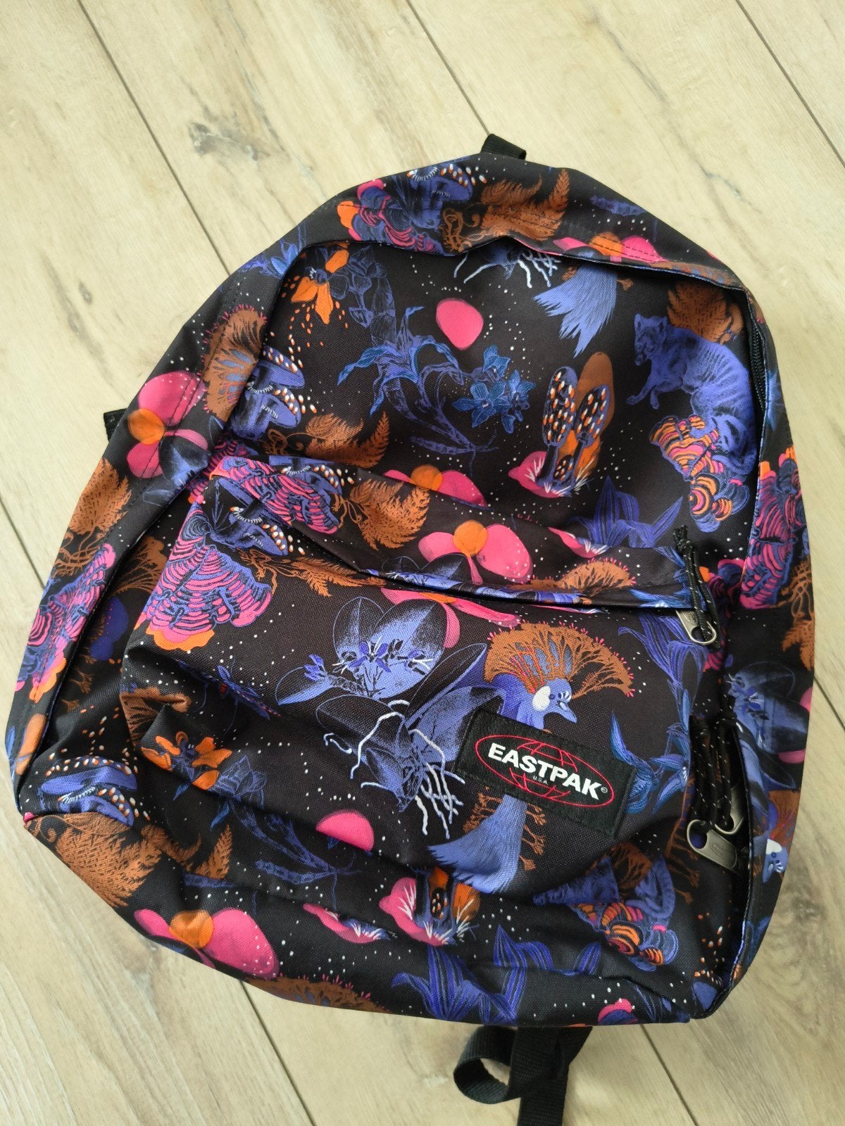 Eastpak rugzak met bloemen/dierenprint, Ophalen of Verzenden, Zo goed als nieuw, 25 tot 40 cm, Eastpak