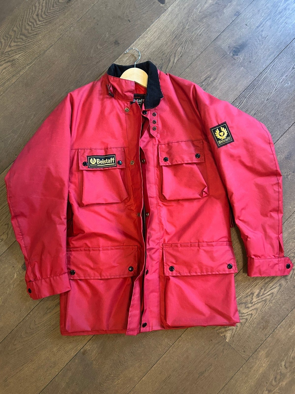 Belstaff veldjas, Ophalen of Verzenden, Gedragen, Maat 52/54 (L), Rood
