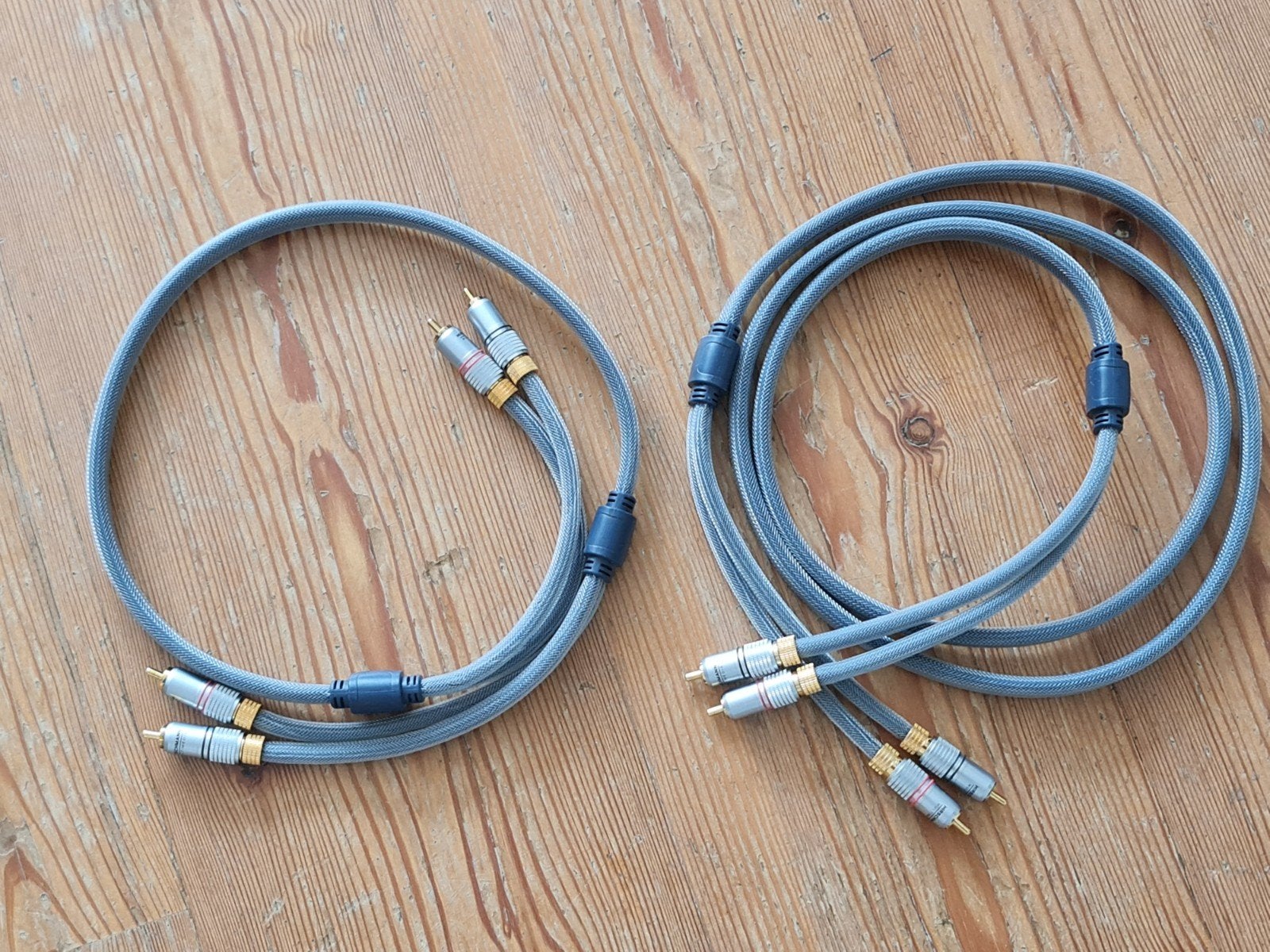2x Hirschmann Tulp RCA Audiokabels, Ophalen of Verzenden, Gebruikt, Minder dan 2 meter, Coaxiale kabel