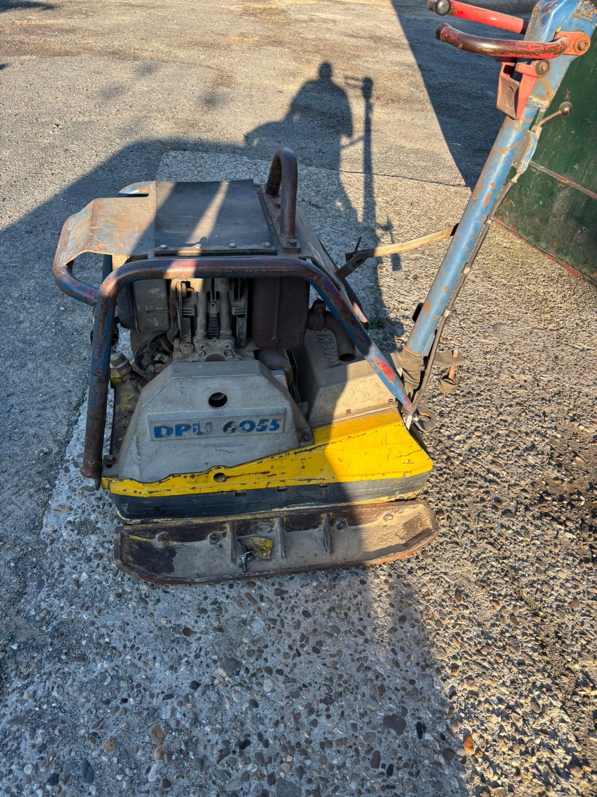 Wacker dpu 6055, Ophalen