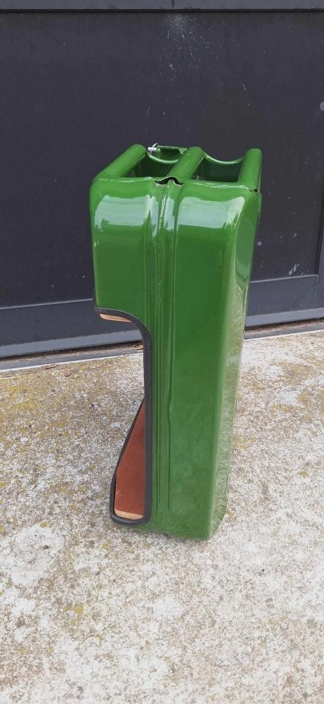 Jerrycan omgebouwd als stoer en uniek kastje😎, Verzamelen, ., Overige typen, Overige soorten, Ophalen of Verzenden