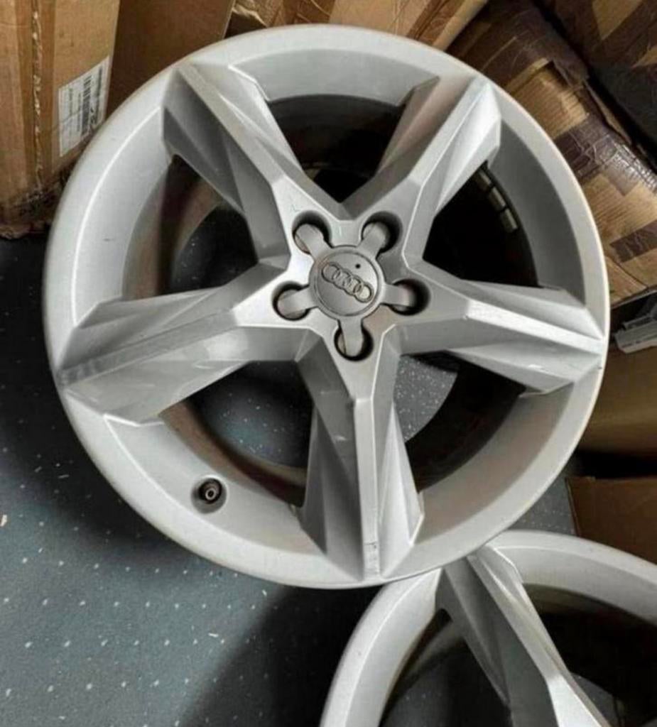 2X 8R0601025CG Audi 8R Q5 Velg Velgen 8 x 18" inch ET39, Auto diversen, Tuning en Styling, Ophalen of Verzenden, H, H, H