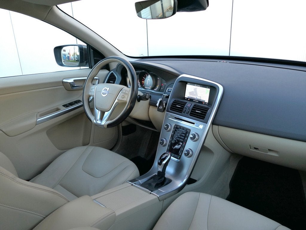 Volvo XC60 T5 AUT Polar+ Xenon / Panoramadak / Trekhaak / Ca, Auto's, Bedrijf, XC60, Vierwielaandrijving, SUV of Terreinwagen