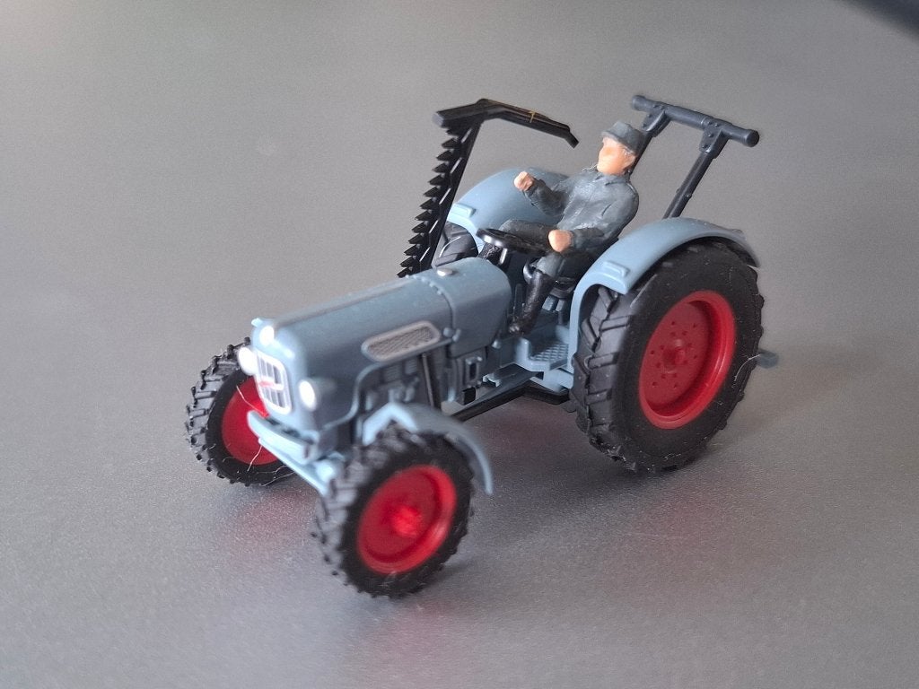 1:87 Eicher met maaibalk Wiking € 12, Hobby en Vrije tijd, Verzenden, Zo goed als nieuw, Hijskraan, Tractor of Landbouw, Wiking