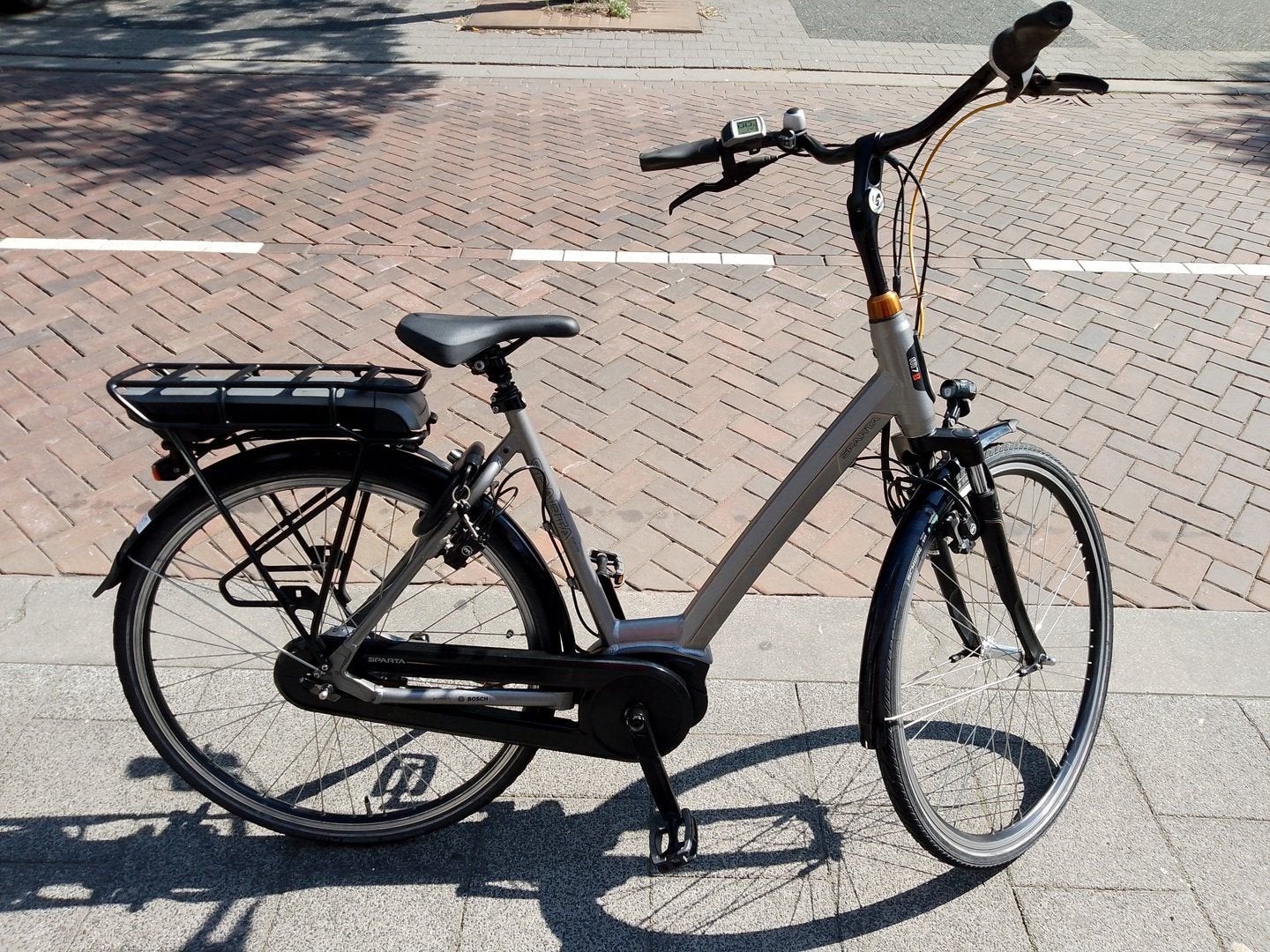Sparta M7B d53 elektrische damesfiets Bosch middenmotor