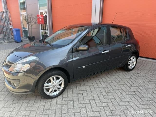 Renault Clio 1.6-16V Dynamique Luxe 5 DRS -AIRCO-KM NAP, Auto's, Renault, Voorwielaandrijving, Gebruikt, Zwart, 4 cilinders