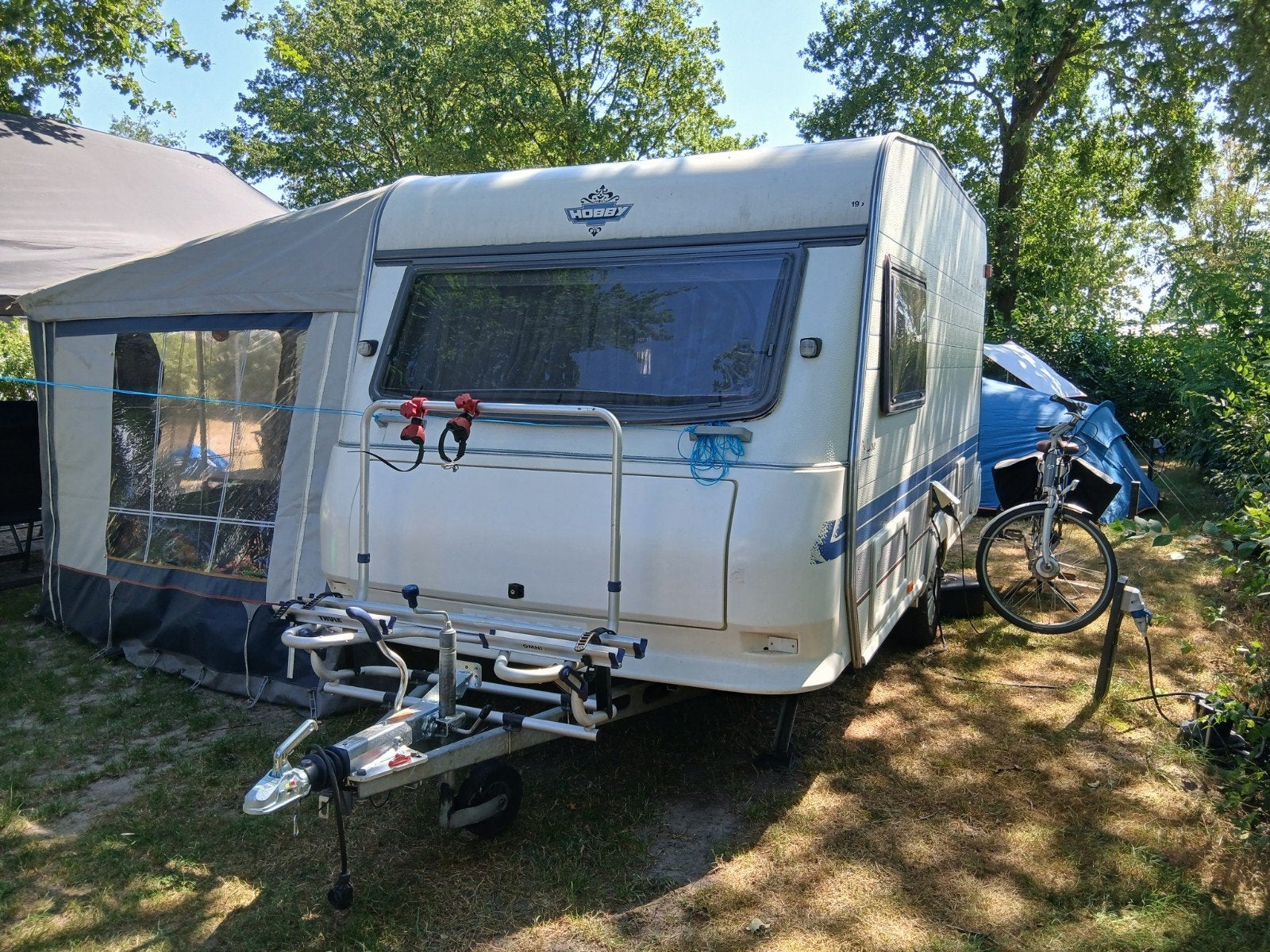 Hobby 10 uit 1997 met stapelbed., Overige typen, Hobby, Koelkast, Treinzit