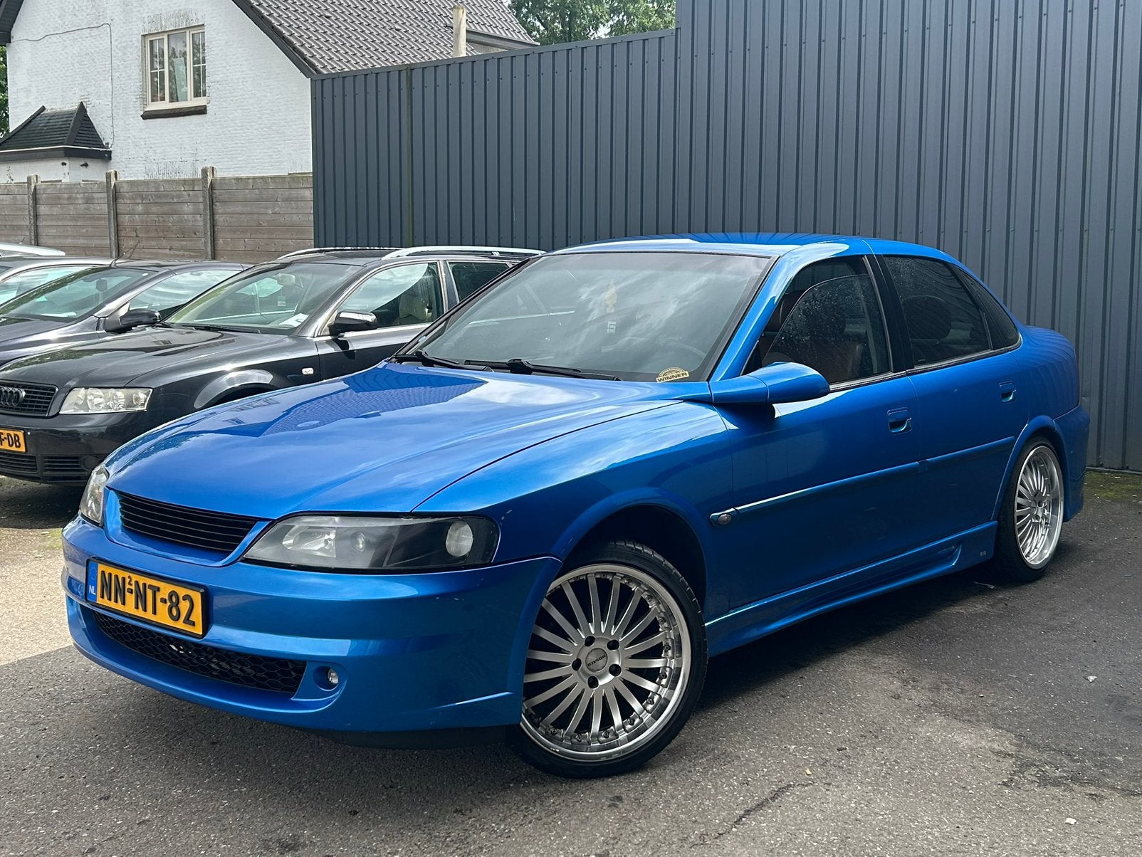 Opel Vectra 2.5 V6 BENZIN AUTOMAAT, Auto's, 1363 kg, 700 kg, Blauw, Vectra
