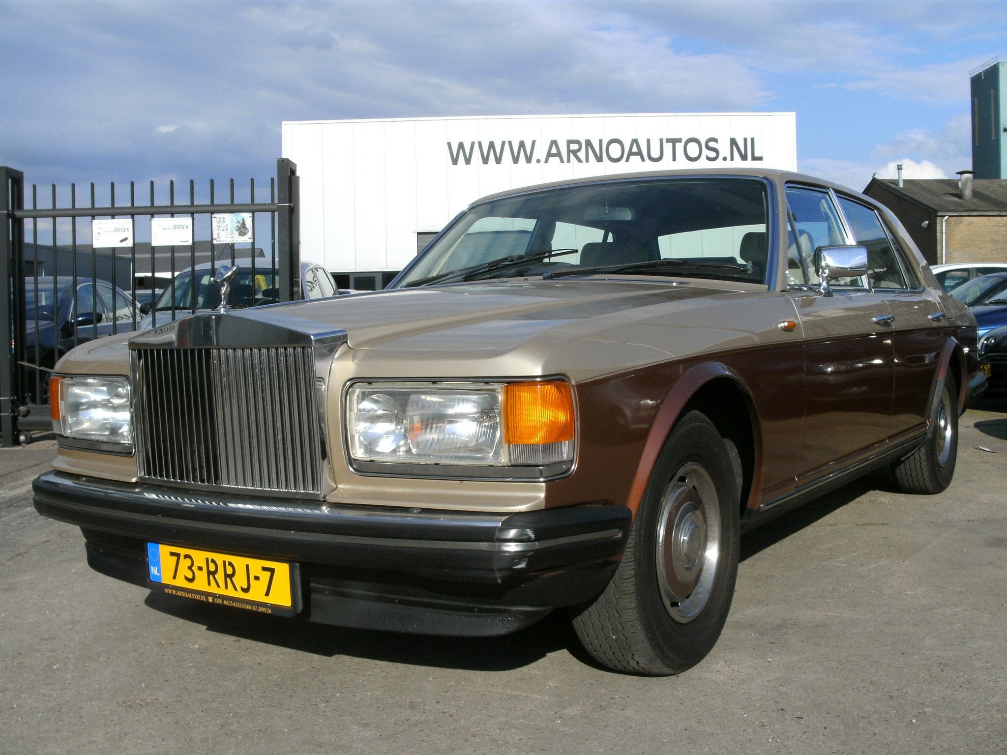 Rolls-Royce Silver Spirit 6.8 AUTOMAAT, OLDTIMER/WEGENBELAST, Auto's, Oldtimers, Automaat, Achterwielaandrijving, Beige, Beige