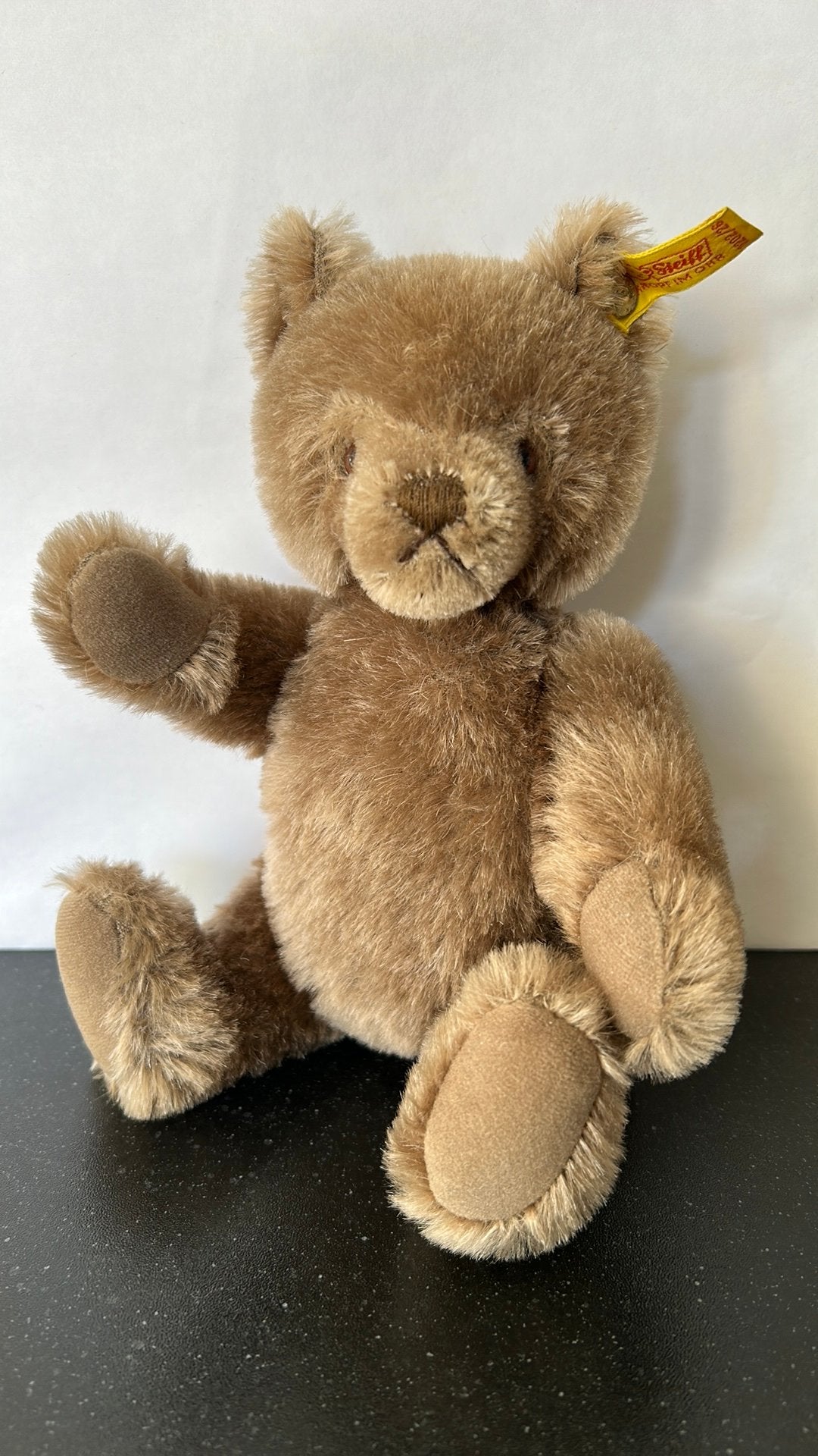 Vintage, caramelkleurige Steiff masker teddy beer (26 cm), Ophalen of Verzenden, Zo goed als nieuw, Stoffen beer, Steiff
