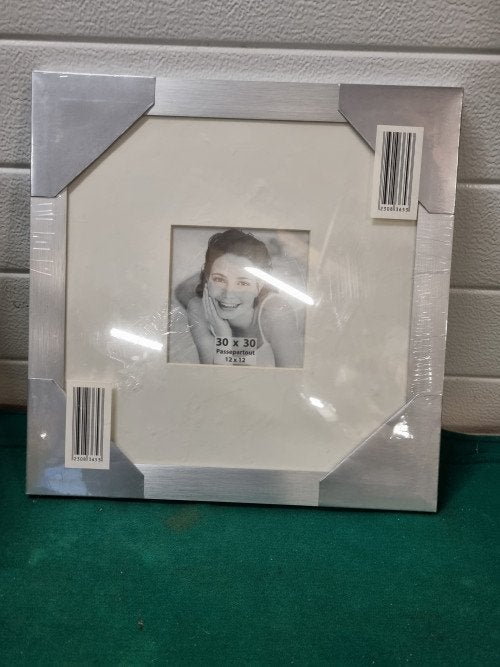 fotolijst aluminium 30x30 nieuw, Ophalen of Verzenden, 'T Olde Gre-j, Info@toldegrej.nl, Endepoelstraat 20f Didam