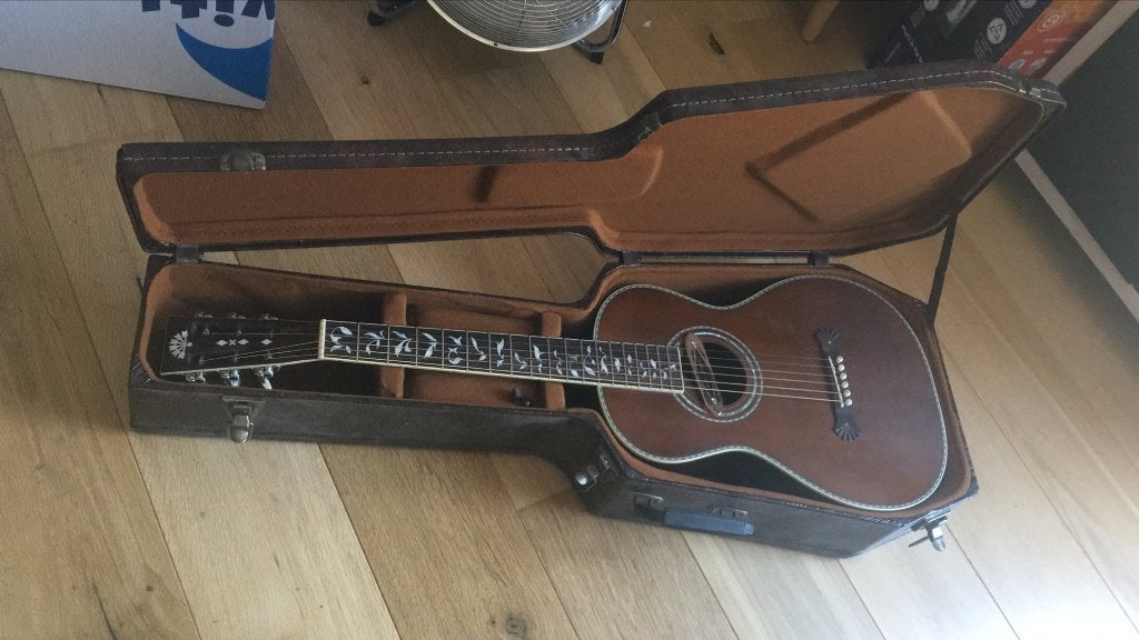 Washburn R320 SWRK parlor guitar, Verzenden, Gebruikt, Western- of Steelstringgitaar, Met koffer