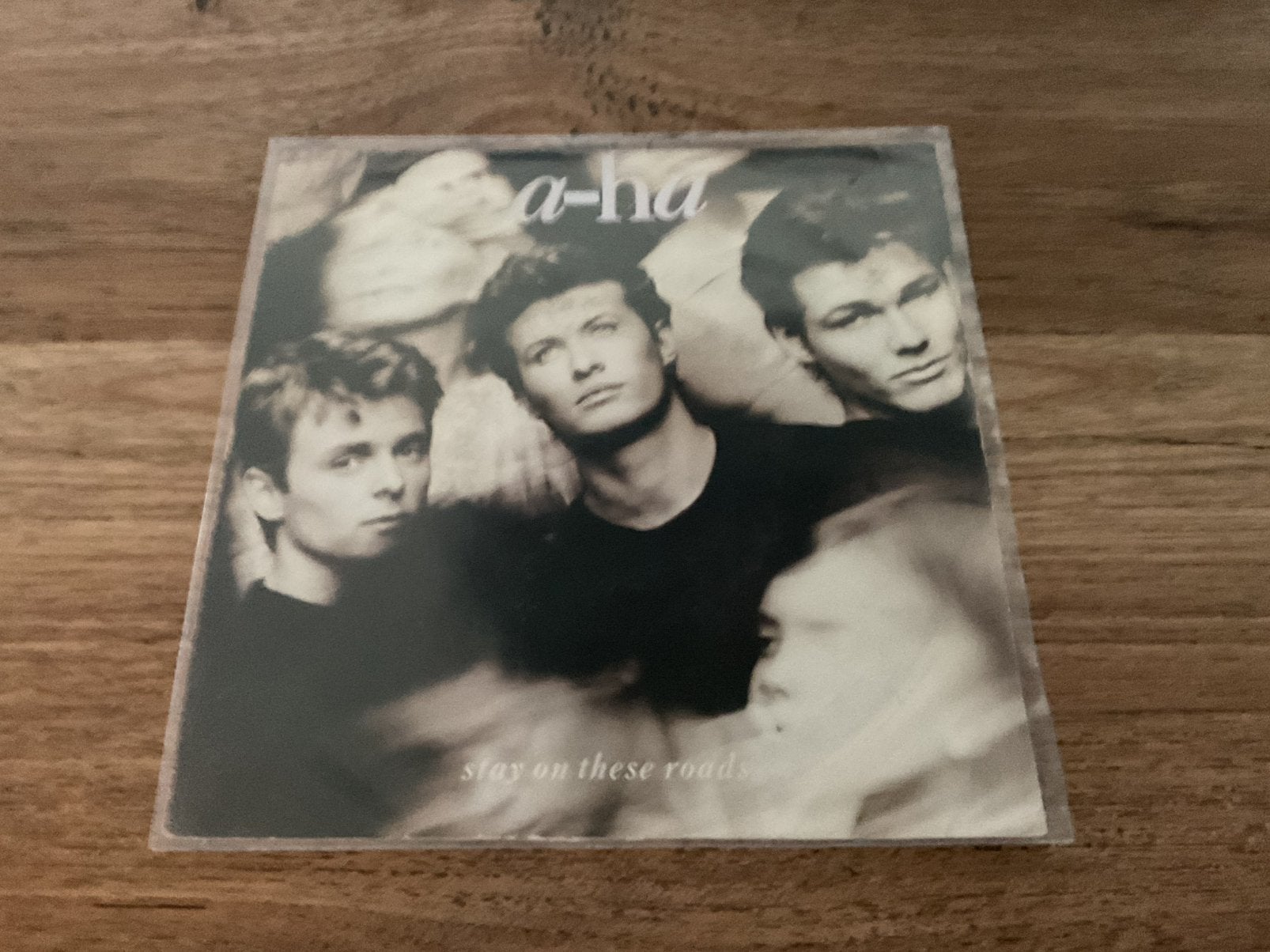 A-Ha, Stay on these roads, Ophalen of Verzenden, 7 inch, Pop
