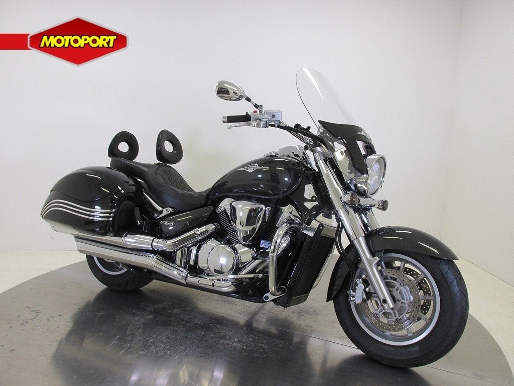 Suzuki VLR1800 (bj 2010), Lange Dreef 12
4131NH  Vianen, NL, Suzuki, Chopper, Bedrijf