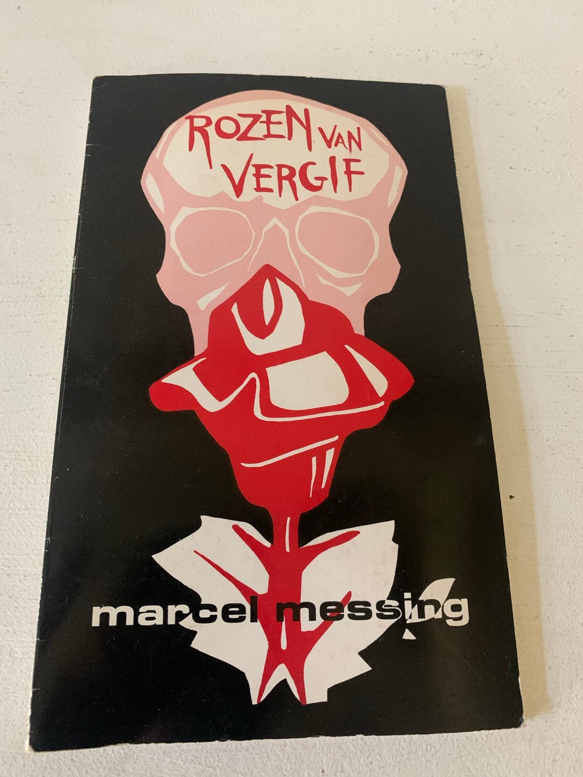 Rozen van Vergif - Marcel Messing (Poëzie), Ophalen of Verzenden, Gelezen, Eén auteur