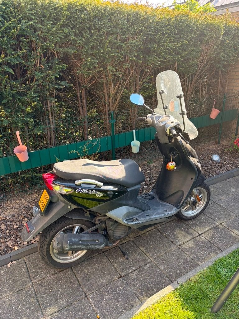 Scooter, Fietsen en Brommers, Scooters | Yamaha, Ophalen, Gebruikt, Maximaal 45 km/u, Benzine