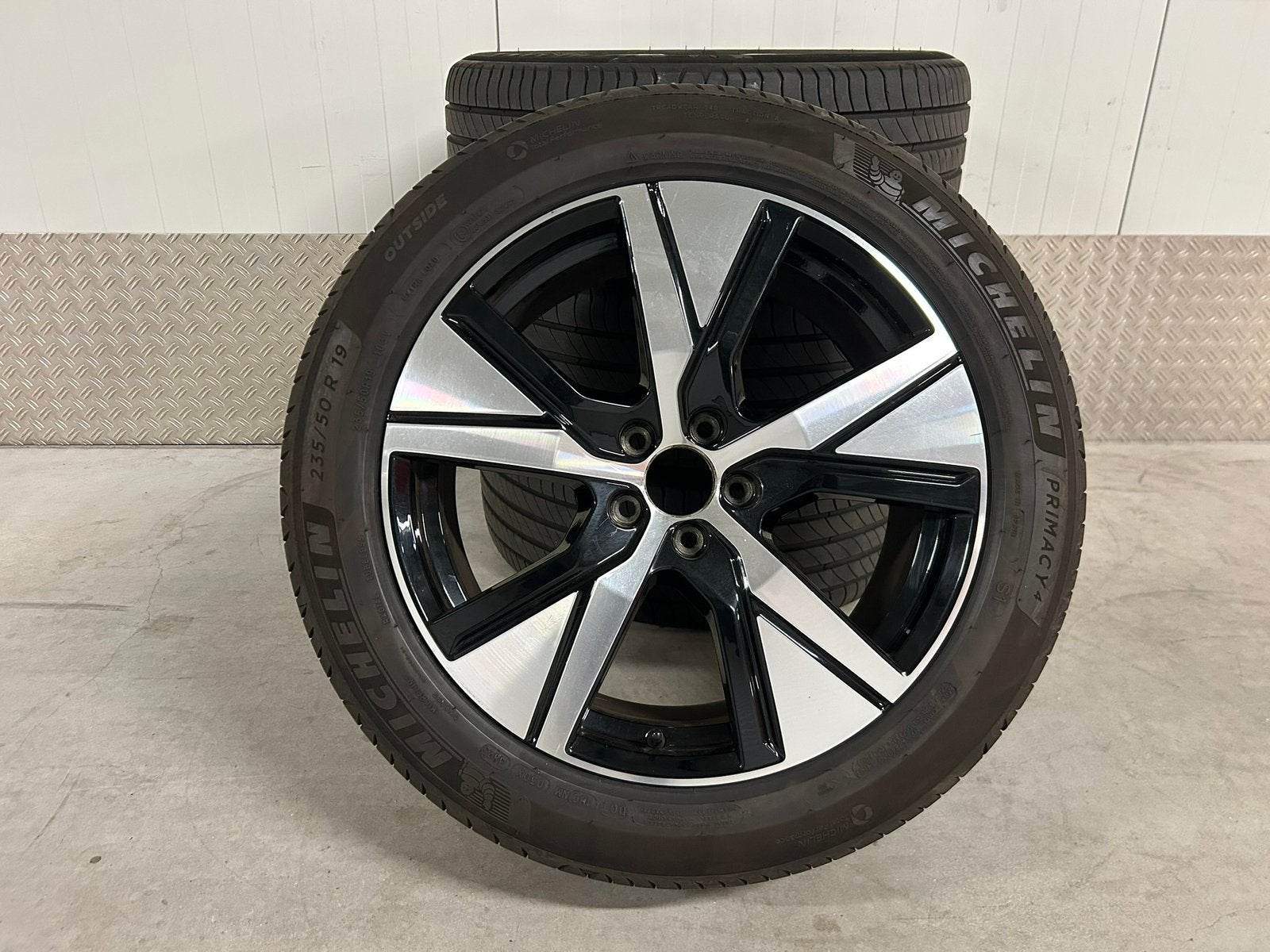 Originele Volvo XC40 19 inch 5x108 Michelin zomer 2023, Auto-onderdelen, Banden en Velgen, Banden en Velgen, Volvo, Personenwagen