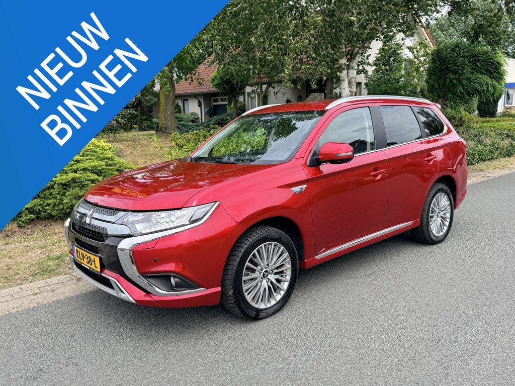 Mitsubishi Outlander 2.4 PHEV 239PK Navi•Leder•Camera, Auto's, Mitsubishi, Automaat, 14 kWh, Euro 6, 4 cilinders