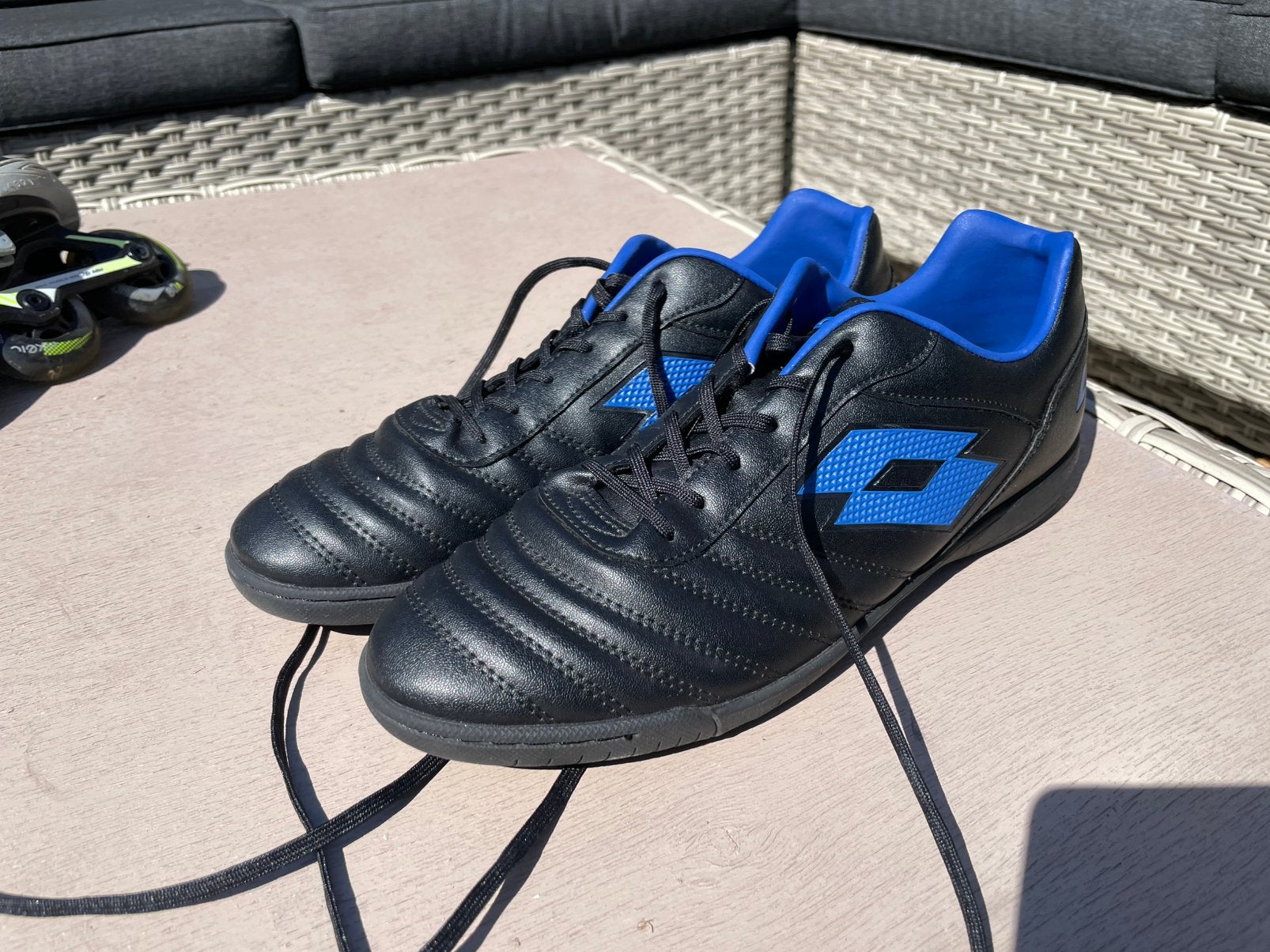 Lotto zaalvoetbal schoennen maat 41, Ophalen of Verzenden, Zo goed als nieuw, Sportschoenen