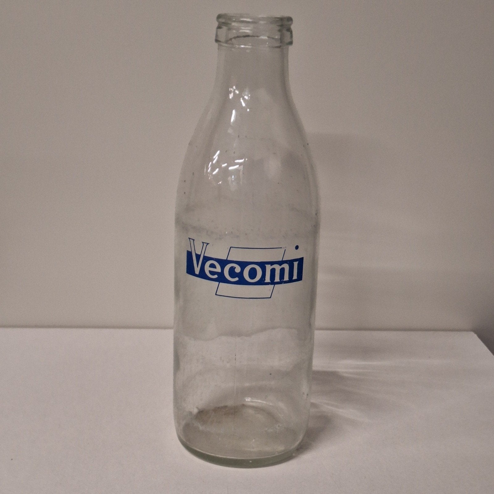 Vintage Vecomi Glazen Fles - Decoratief Item, Antiek en Kunst, Antiek | Vazen, Verzenden