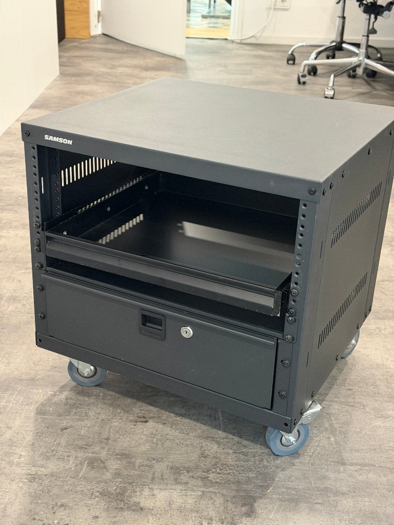 Samson SRK8 Rack Case 19 inch, Ophalen, Zo goed als nieuw, Overige instrumenten