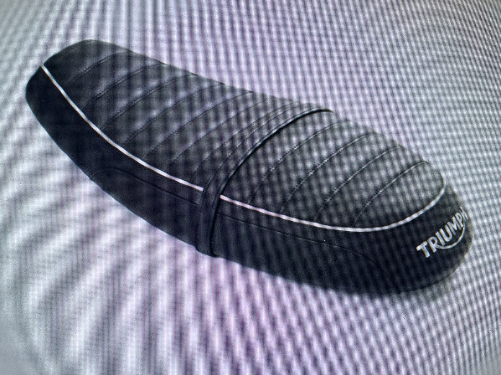 Triumph Comfort Zadel Zwart - Nieuw in verpakking, Nieuw, Ophalen of Verzenden, /, /