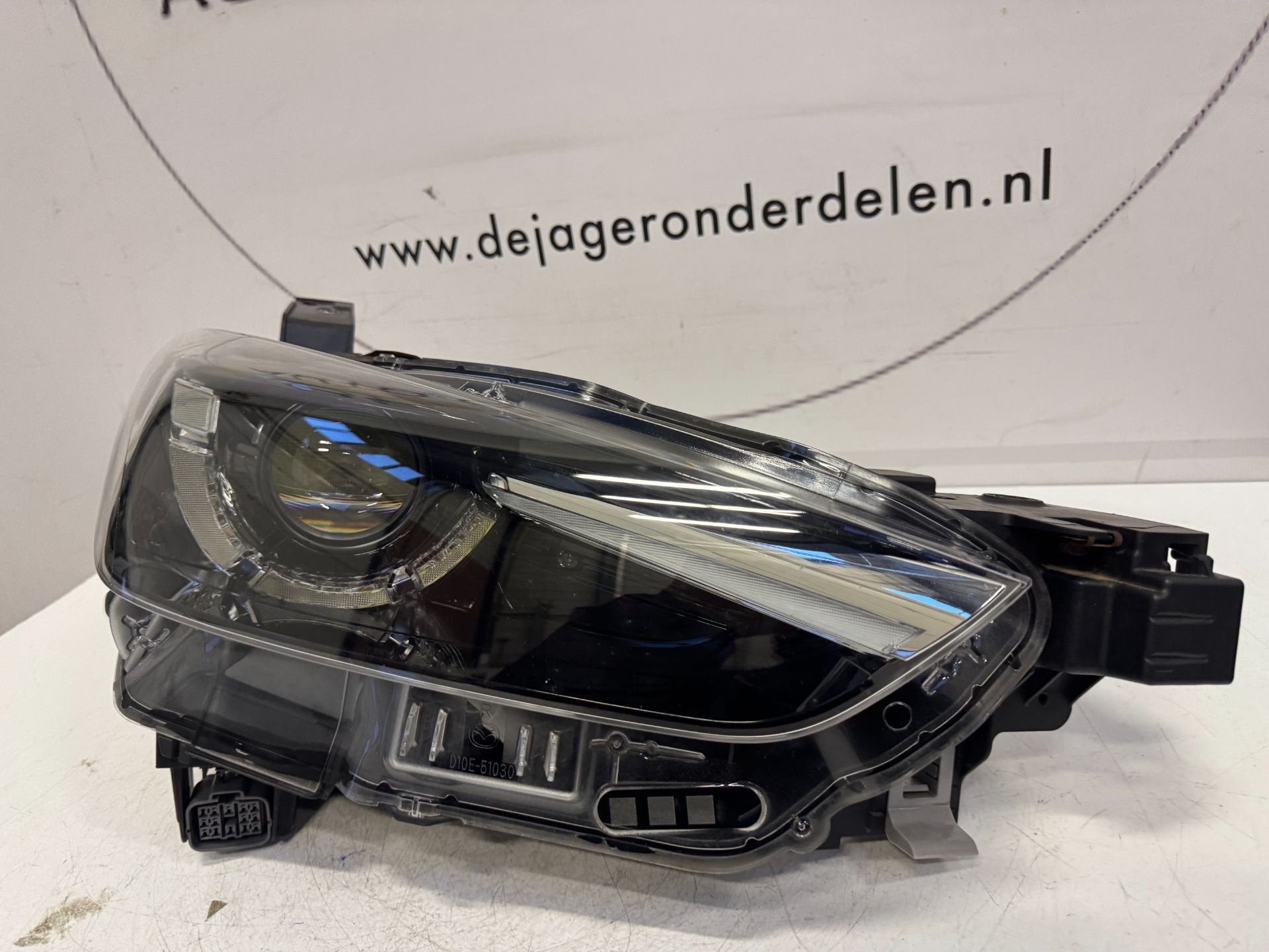 MAZDA CX3 CX-3 KOPLAMP RECHTS ORIGINEEL 10 PINS D10E-51030, Auto-onderdelen, Gebruikt, Shinchi, Fuchu-Cho 3-1
730-8670  Hiroshima