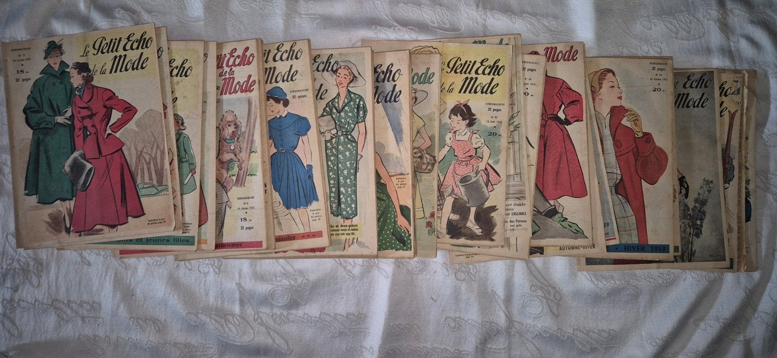 Partij tijdschriften - Le Petit Echo de la Mode, Ophalen of Verzenden, Gelezen, Damesbladen
