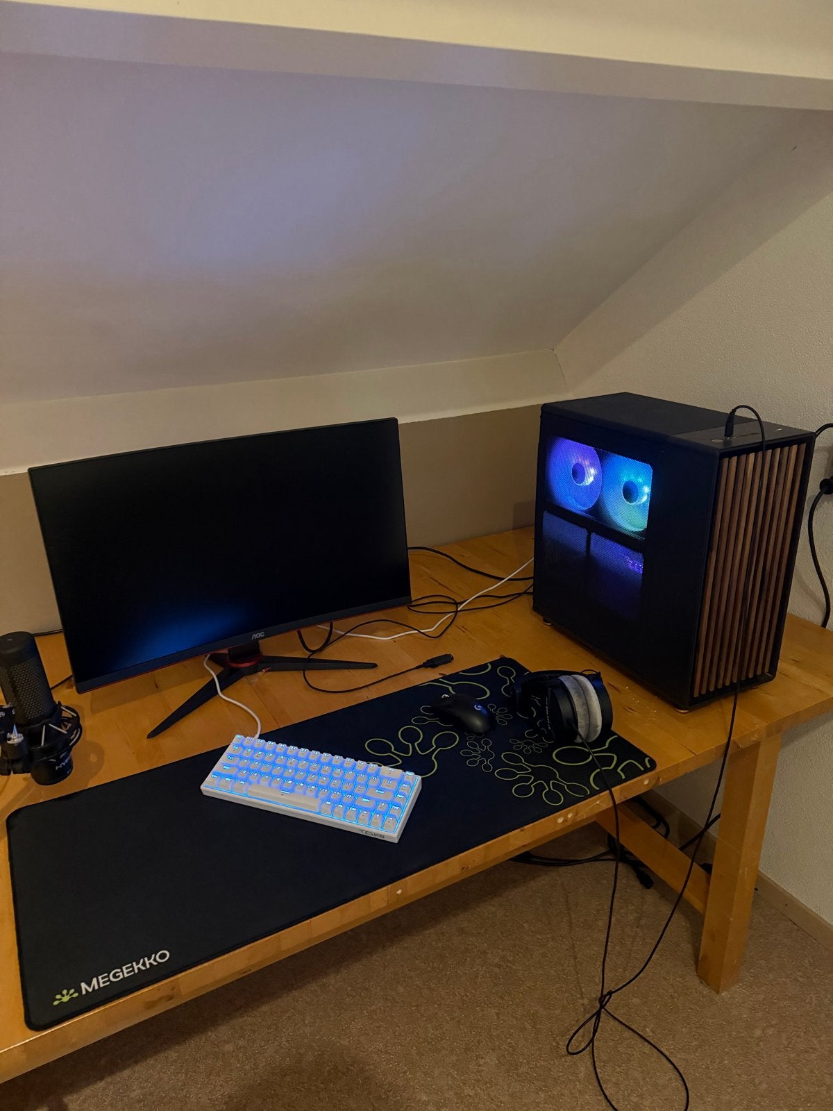 High end gaming setup, Computers en Software, Desktop Pc's, Zo goed als nieuw, 3 tot 4 Ghz, SSD, 16 GB, Met videokaart, Gaming