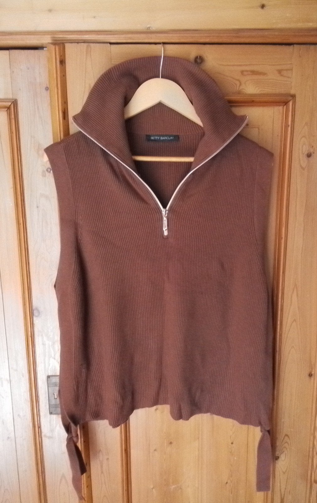 Truitje zonder mouwen Betty Barclay 46 bruin, Kleding | Dames, Truien en Vesten, Ophalen of Verzenden, Zo goed als nieuw, Maat 46/48 (XL) of groter
