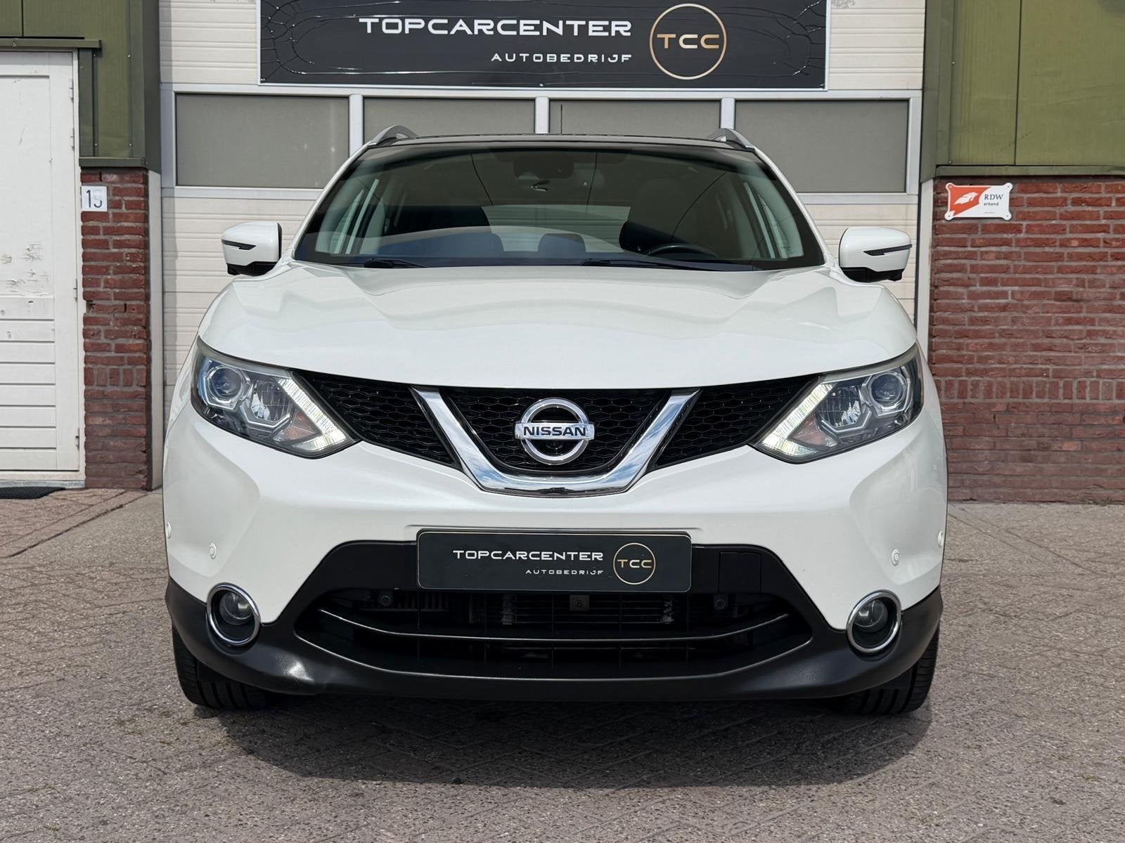 Nissan Qashqai 1.2Tekna/AUT/STOELV/LEER/CAMERA/PARKS/APK/NAP, Auto's, Gebruikt, 4 cilinders, 116 pk, Wit