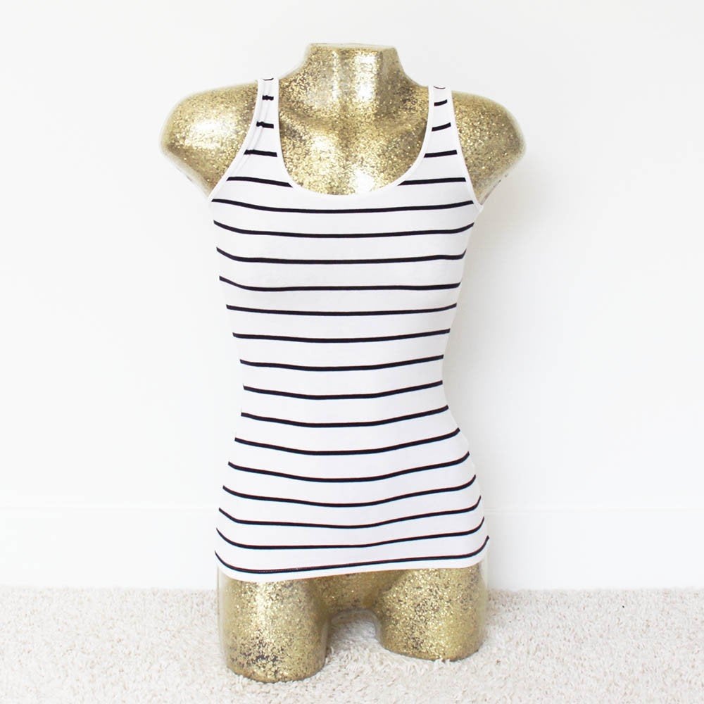 Basic H&M Topje34 (XS) - 34 € 10,-