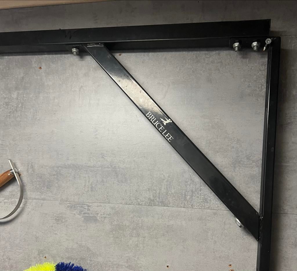 Bruce Lee Bokszak Beugel - Zwart, Stevig en Duurzaam, Ophalen of Verzenden, Zo goed als nieuw, Boks-accessoire