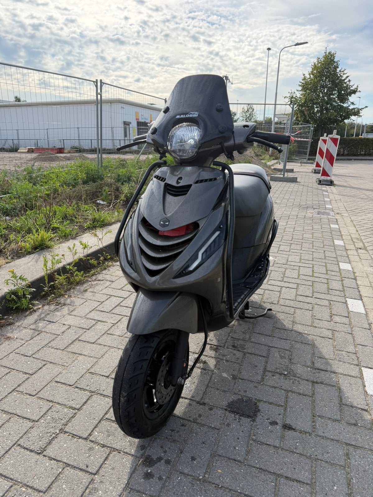 Piaggio Zip 2022 | Malossi | Info in Beschrijving, Ophalen, Zo goed als nieuw, Benzine, Zip