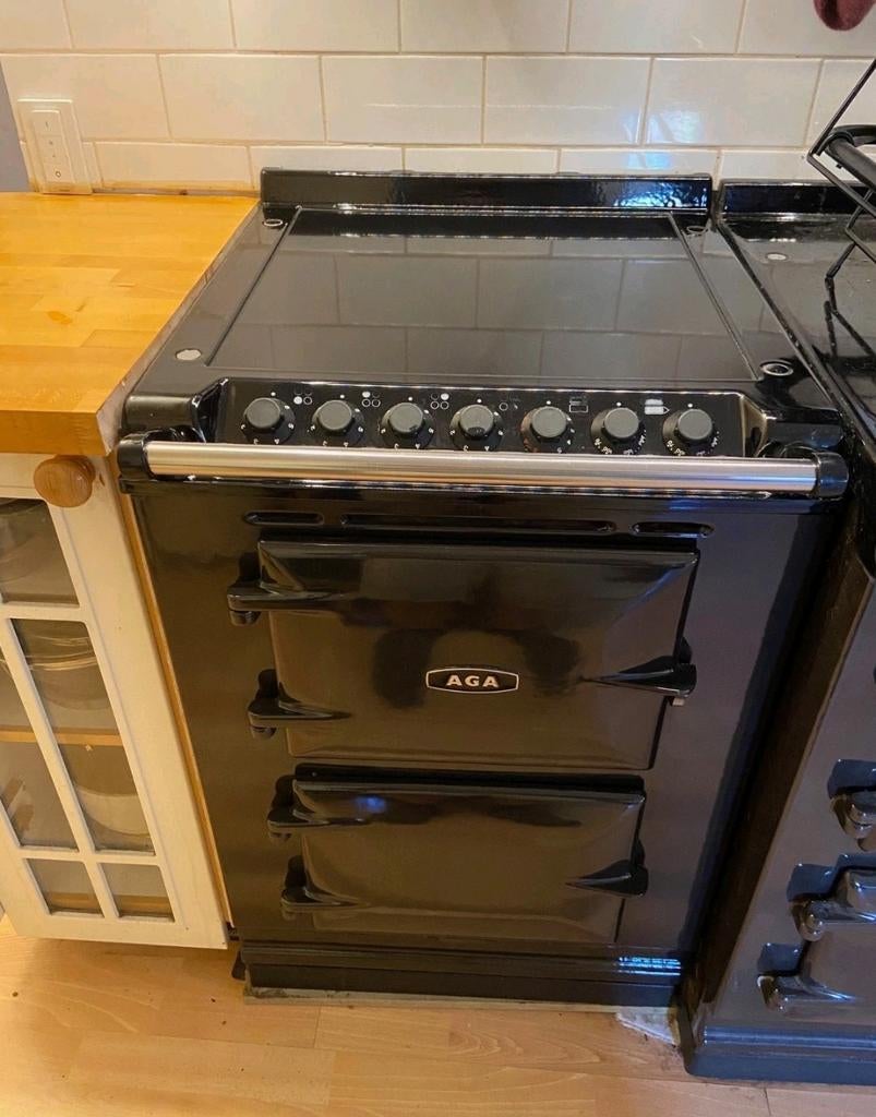 Aga four two elektrisch Z.G.A.N, Witgoed en Apparatuur, Fornuizen, Keramisch, Zo goed als nieuw, 85 tot 90 cm, Hete lucht