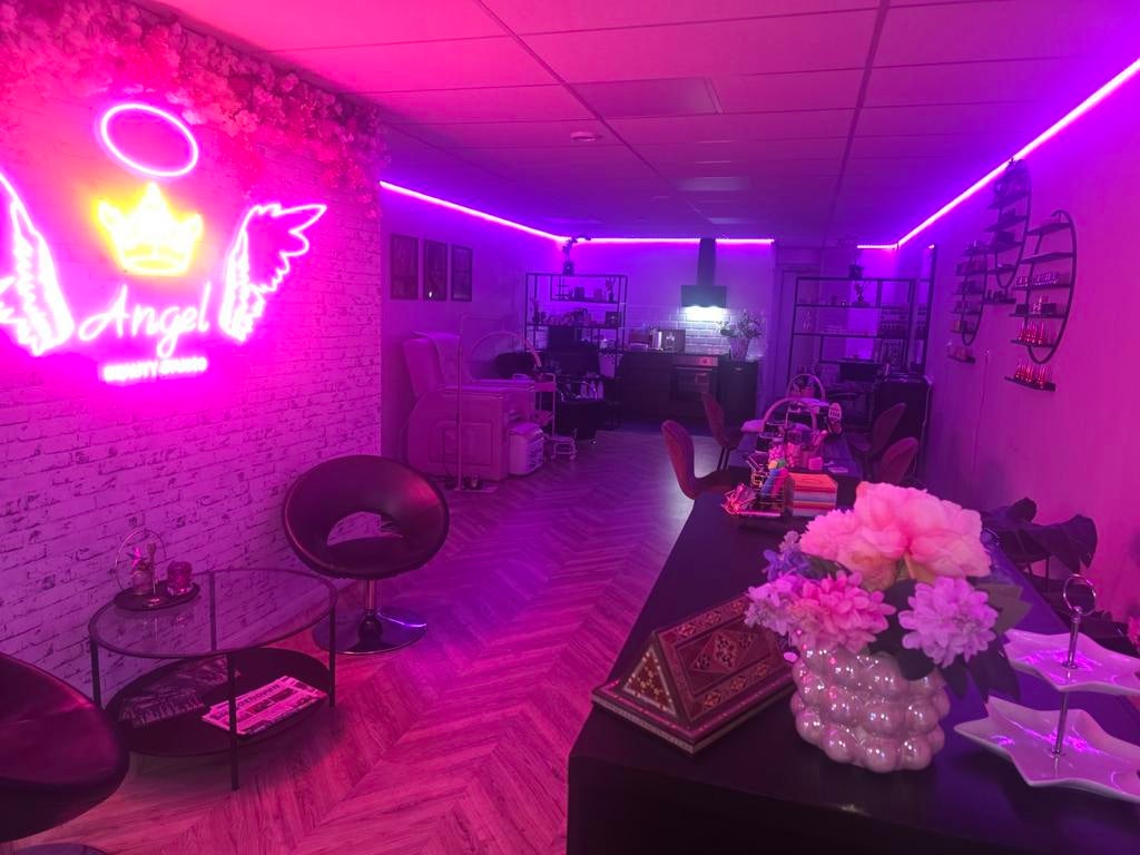 Schoonheidssalon/Beauty Salon ter overname, Zakelijke goederen, Exploitaties en Overnames