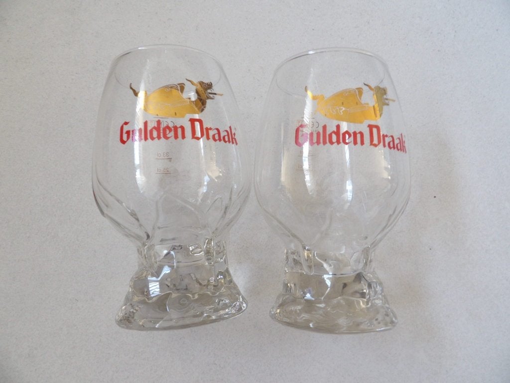 NIEUW 2 mooie GULDEN DRAAK  bierglazen 25 CL/33 CL/ 50 CL, Verzamelen, Ophalen of Verzenden, Nieuw, Glas of Glazen, Overige merken