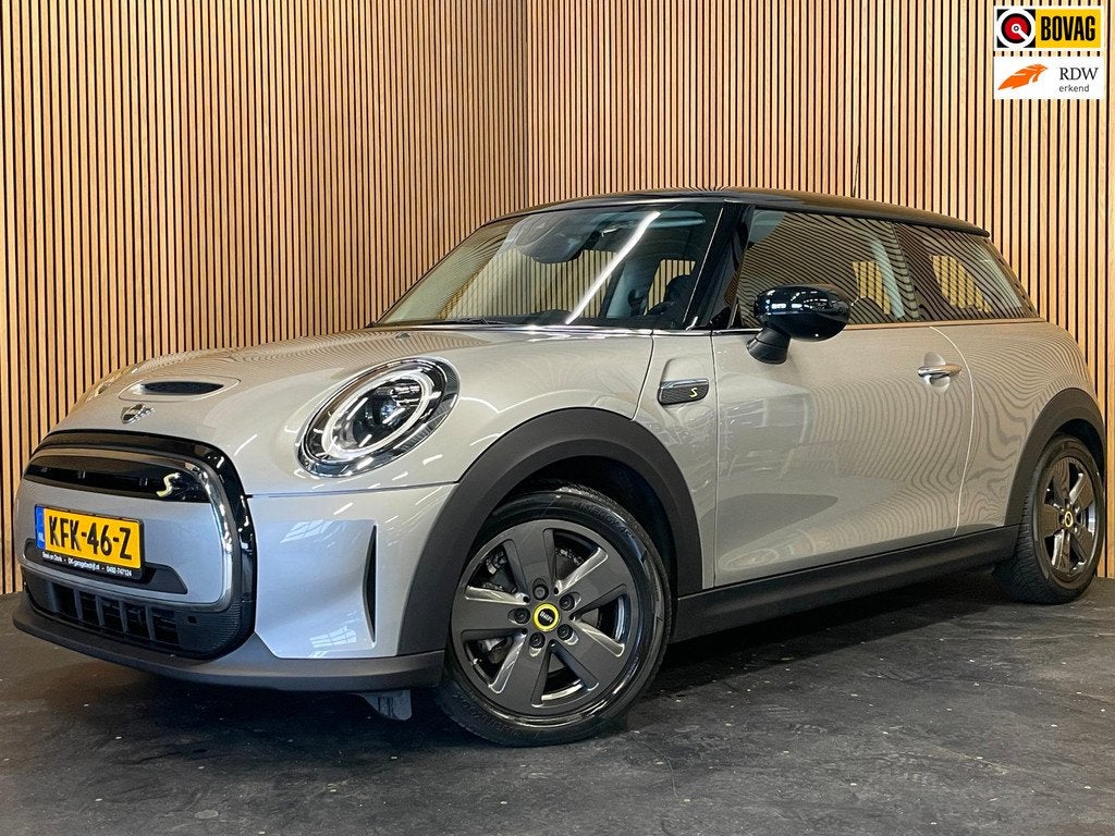 Mini Electric 33 kWh|DIGITAL COCKPIT|APPLE CARPLAY|ANDROID A, Auto's, Mini, Stof, Gebruikt, 33 kWh, 4 stoelen
